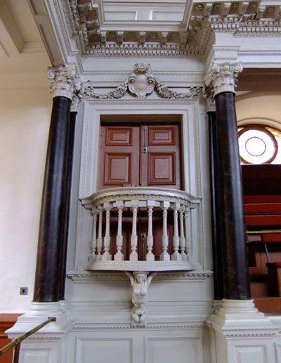 Sheldonian-columns-of-fake-marble