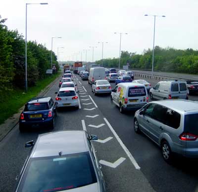 Traffic-Jamb-on-road-to-London